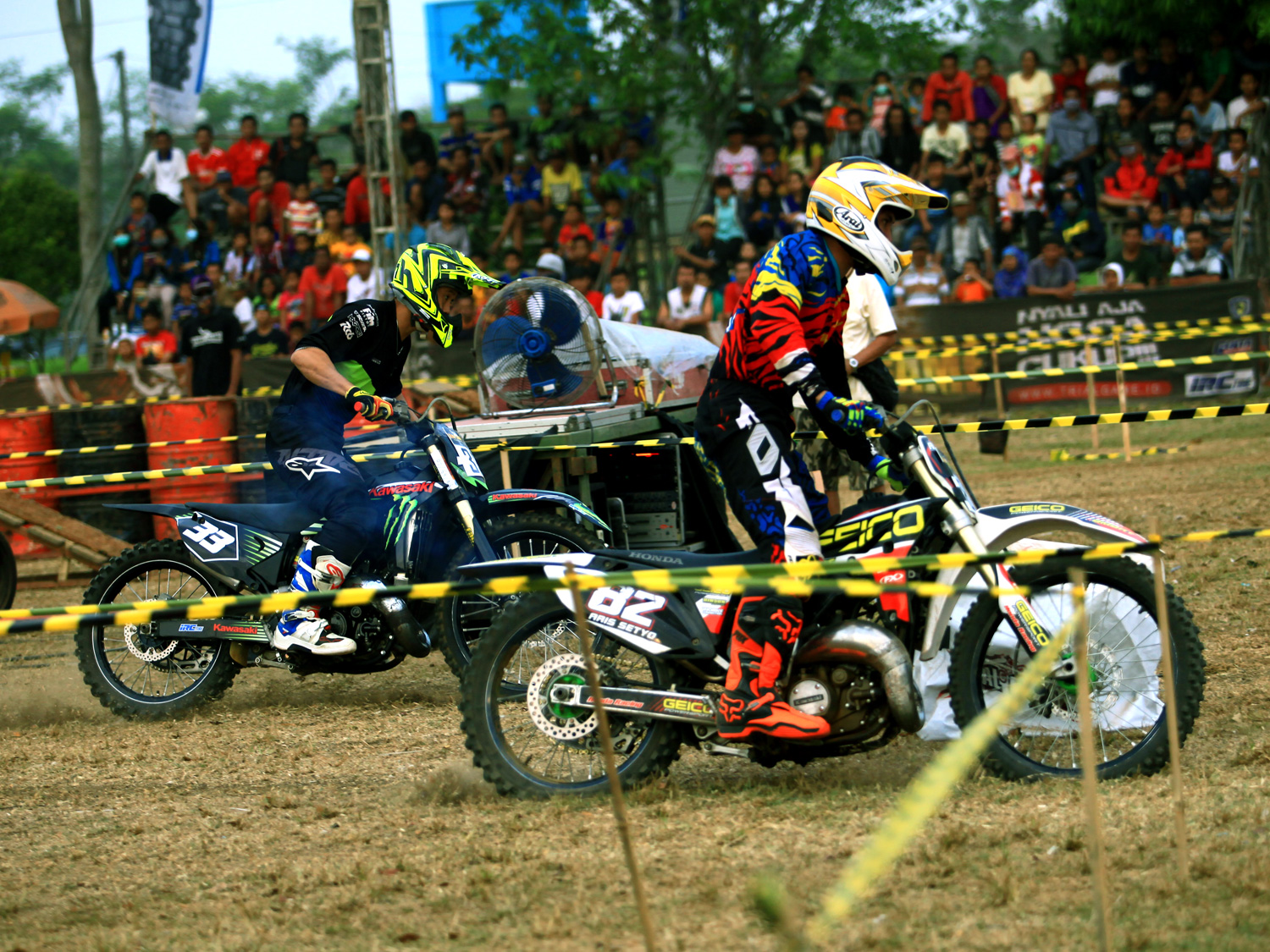 Persaingan Ivan Harry VS Aris Setya di kelas campuran open Heat 1