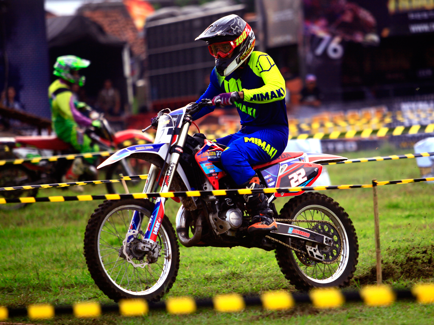 M Arjun mengunguli kecepatan motor Vicky Wagger di kelas campuran open heat 1   