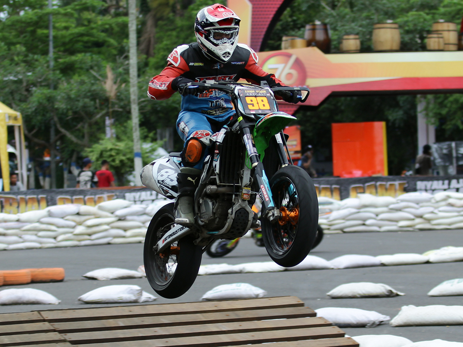 Wawan Tembong