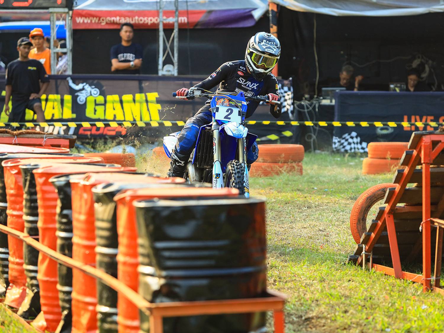 Reyno Aprilian di kelas campuran non seeded heat 1
